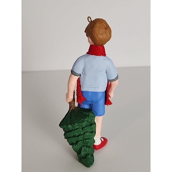 Christopher Robin Hallmark Keepsake Ornament Winnie -The-Pooh Collection w/ Box - Picture 4 of 12